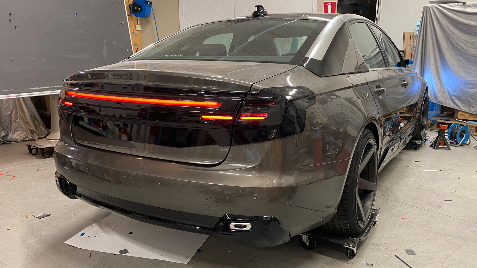 Muodonmuutos - Pharadan perä